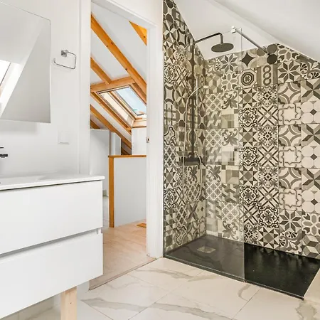 Апартаменты Retreat Residences By Lovelystay *