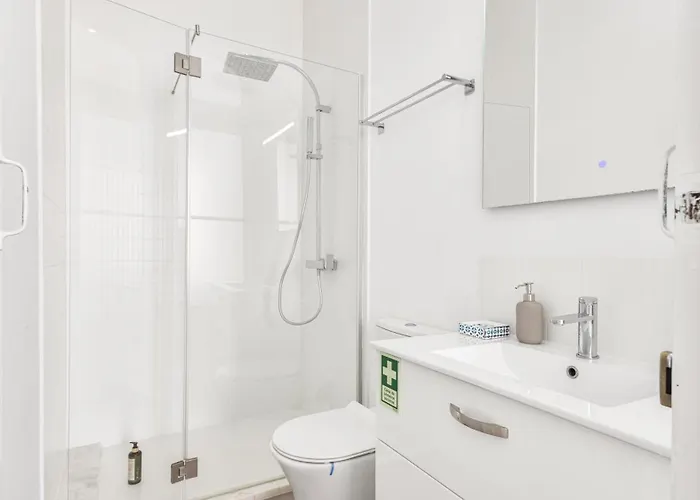 Retreat Residences By Lovelystay 아파트
