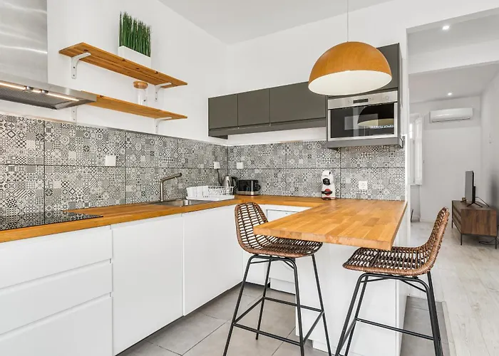 Retreat Residences By Lovelystay 아파트